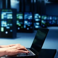 Servicio de hosting y mantenimiento web con soporte técnico real